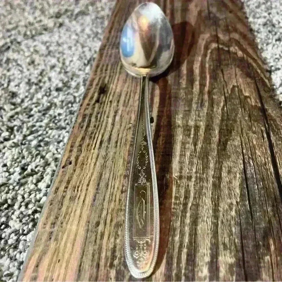 Oneida Community Plate Grosvenor Pattern 4 Tablespoons + 1 Serving Spoon 1921 - Picture 7 of 10